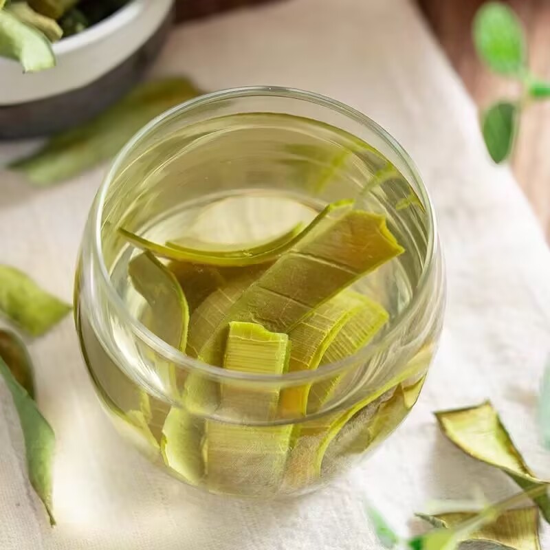 Foglie di Aloe Vera Essiccate  - Candle Making Raw Material recensione e prezzo